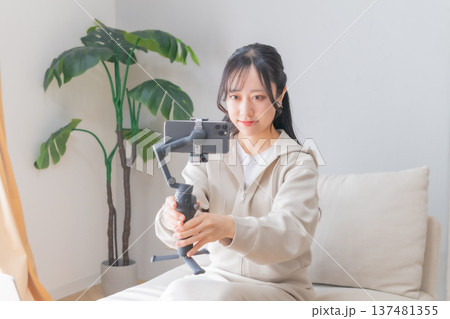 配信 ライバー ストリーマー 動画配信 配信者 女性配信者 動画配信サービス 動画共有 配信 ライバー ストリーマー 動画配信 配信者 女性配信者 動画配信サービス 動画共有 137481355