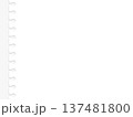 切り取ったスケッチブックのような紙のフレーム 背景透過 137481800