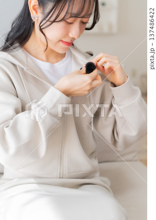 YouTuber 動画クリエイター 収録 マイク 撮影収録 番組制作 収録風景 ワイヤレスマイク YouTuber 動画クリエイター 収録 マイク 撮影収録 番組制作 収録風景 ワイヤレスマイク 137486422