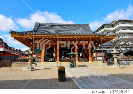 本堂 新選組隊士たちの訓練場だった壬生寺 本堂 新選組隊士たちの訓練場だった壬生寺 137490144