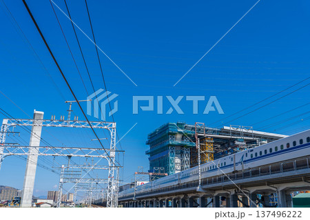 大阪府　工事中の新名神高層道路と新幹線　2026年2月 137496222