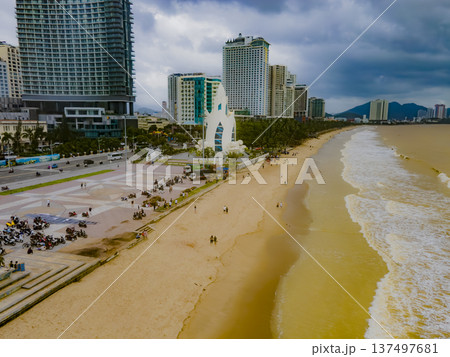 The effects of the typhoon. 137497681