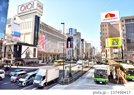 JR錦糸町駅前の街の景色 JR錦糸町駅前の街の景色 137498417