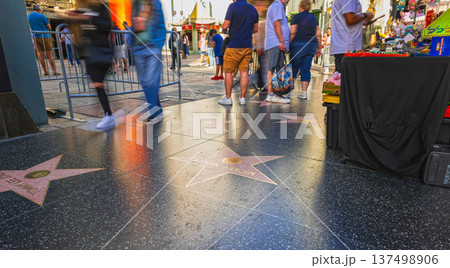 ハリウッド チャイニーズ・シアター前 ウォーク・オブ・フェーム ハリウッド チャイニーズ・シアター前 ウォーク・オブ・フェーム 137498906