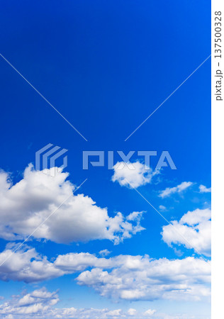 青空と白い雲 青空と白い雲 137500328
