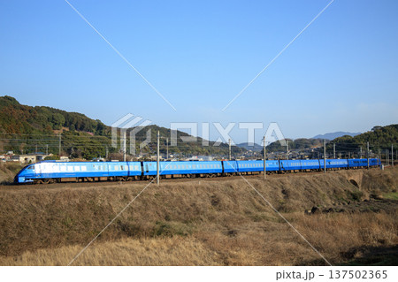 JR九州 883系 特急「ソニック」 JR九州 883系 特急「ソニック」 137502365