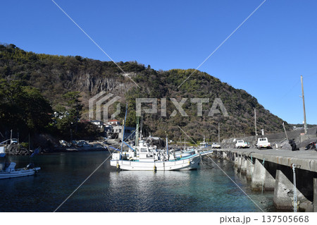 静岡県伊東市 富戸港 静岡県伊東市 富戸港 137505668