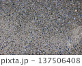 海風で風化したコンクリート壁のテクスチャー 137506408