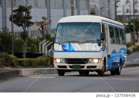 マイクロバス　イメージ 137506436