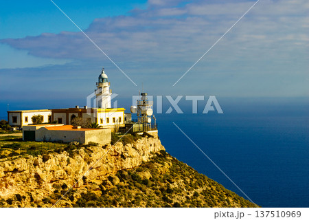 Mesa Roldan lighthouse, Cabo de Gata, Spain 137510969