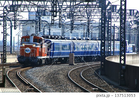初秋の南会津へプッシュプル列車が行く…DL大樹『南会津』 137513053