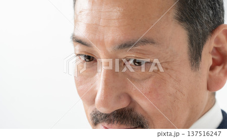 男性 男性 137516247