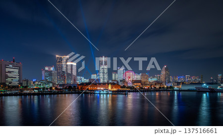 横浜・みなとみらいのパノラマ夜景 横浜・みなとみらいのパノラマ夜景 137516661