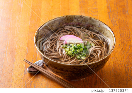 掛け蕎麦を食べる 137520374