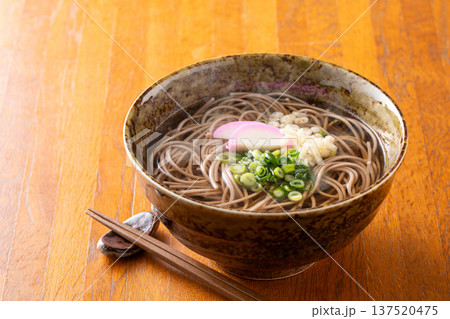 掛け蕎麦を食べる 137520475
