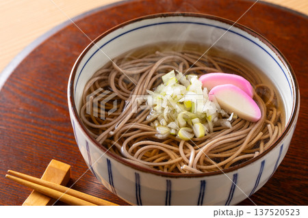 掛け蕎麦を食べる 137520523