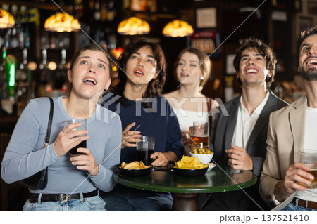 Sports fans react with delight to changes in lucky game 137521410