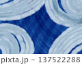 イラスト素材：紺の背景に白色の放物線模様 137522288