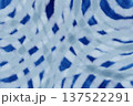 イラスト素材：紺の背景に白色の放物線模様 137522291