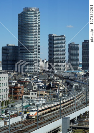 ソラマチから見た東部特急と高層ビル 3月墨田209押上を走る東武特急 ソラマチから見た東部特急と高層ビル 3月墨田209押上を走る東武特急 137523261