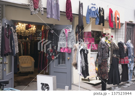 大阪 中崎町の街なみ 137523944