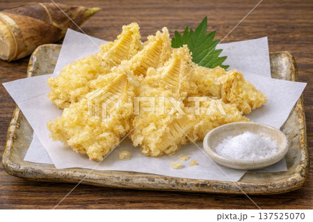 旬の食材・たけのこ天ぷらのイラスト 旬の食材・たけのこ天ぷらのイラスト 137525070