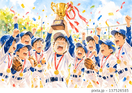 野球で優勝した子供たち 137526585