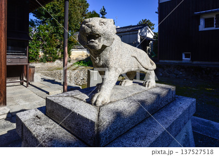 建仁寺塔頭寺院 両足院鎮守社 毘沙門天堂 狛虎 建仁寺塔頭寺院 両足院鎮守社 毘沙門天堂 狛虎 137527518