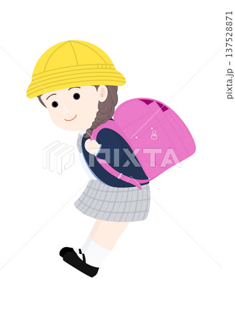 ランドセルを背負った小学生の女の子 137528871