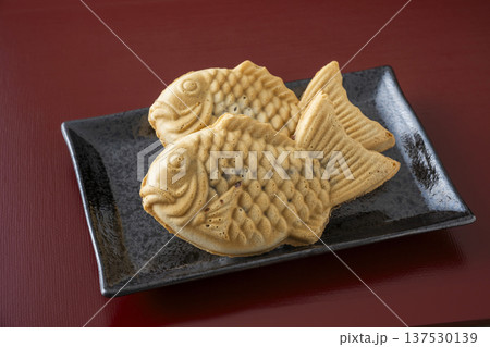 たい焼き　鯛焼き 137530139