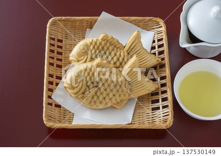 たい焼き 鯛焼き たい焼き 鯛焼き 137530149