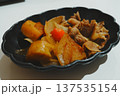 家庭的な豚肉の肉じゃが 137535154