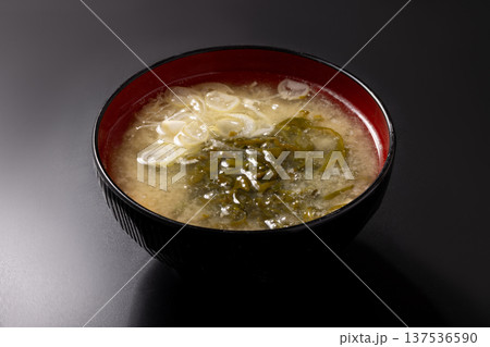 ［三陸産めかぶ］めかぶ味噌汁 137536590