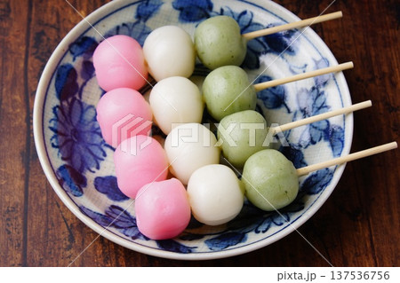 三色団子 和菓子 三色団子 和菓子 137536756