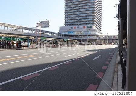 堺市堺区堺東駅前の堺市役所ビル前の高層マンション 137536804