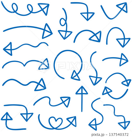 中線入り三角の手書き矢印セットのイラスト(青) 中線入り三角の手書き矢印セットのイラスト(青) 137540372