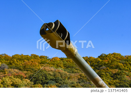 陸上自衛隊 155mm榴弾砲の砲口 陸上自衛隊 155mm榴弾砲の砲口 137541405