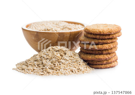 Oatmeal Cookies With Rolled Oats On White Background.Homemade Crunchy Breakfast Snack 137547866