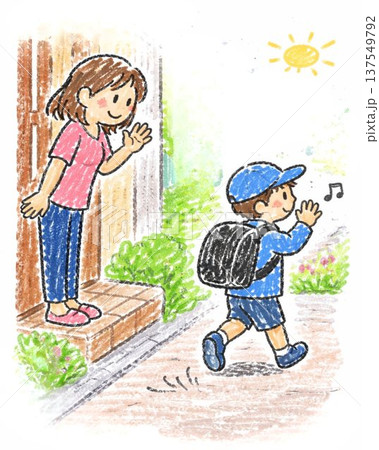 登校する子供を玄関で見送る母親 登校する子供を玄関で見送る母親 137549792
