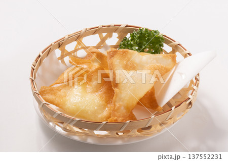 チーズ包み揚げ(餃子の皮) チーズ包み揚げ(餃子の皮) 137552231