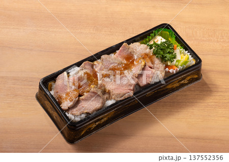 牛ステーキ弁当(サーロインステーキ) 牛ステーキ弁当(サーロインステーキ) 137552356