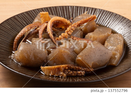 煮物(いかゲソ こんにゃく) 煮物(いかゲソ こんにゃく) 137552796