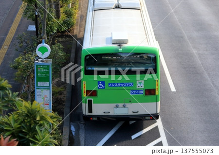 路線バスと停留所　イメージ 137555073