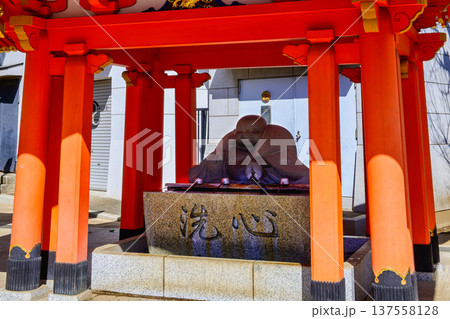 東京都 新宿区 穴八幡宮 (あなはちまんぐう) 手水舎 東京都 新宿区 穴八幡宮 (あなはちまんぐう) 手水舎 137558128