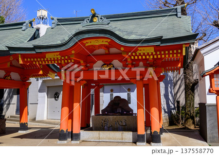 東京都　新宿区　穴八幡宮　（あなはちまんぐう）　手水舎 137558770