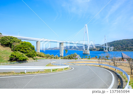 冬の大島大橋　長崎県西海市 137565094