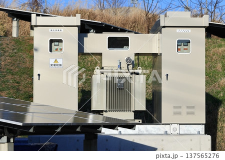 一体型キュービクル式蓄電池用変電設備 一体型キュービクル式蓄電池用変電設備 137565276