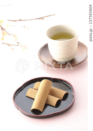 八つ橋とお茶 八つ橋とお茶 137565604