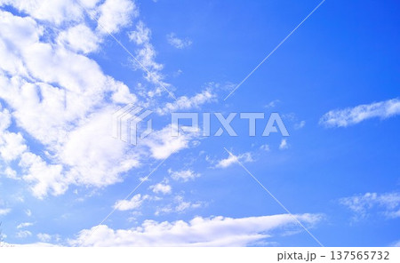 青空と雲イメージ 137565732