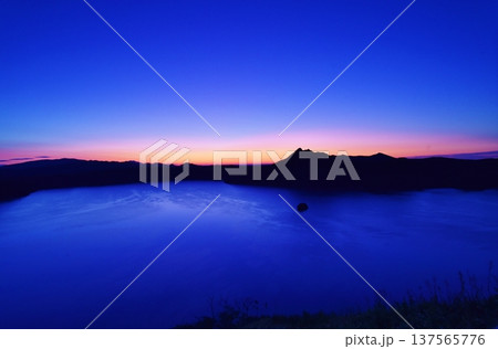 夜明けの摩周湖 夜明けの摩周湖 137565776